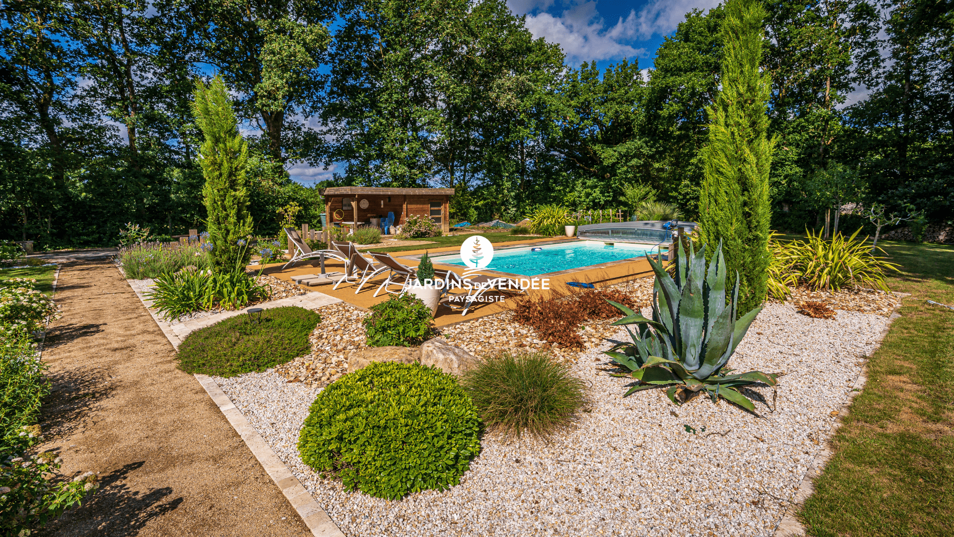 jardinsdevendee-amenagement-autour-piscine-8