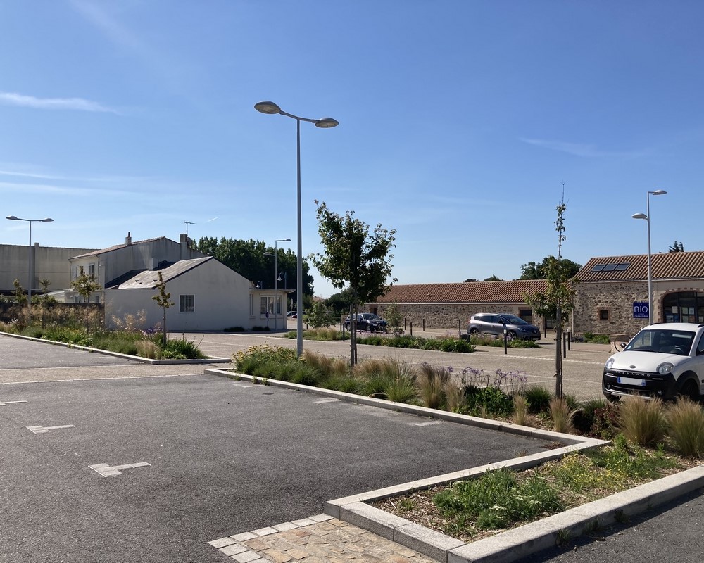 Place Jardin de l'océan à Brem Sur Mer