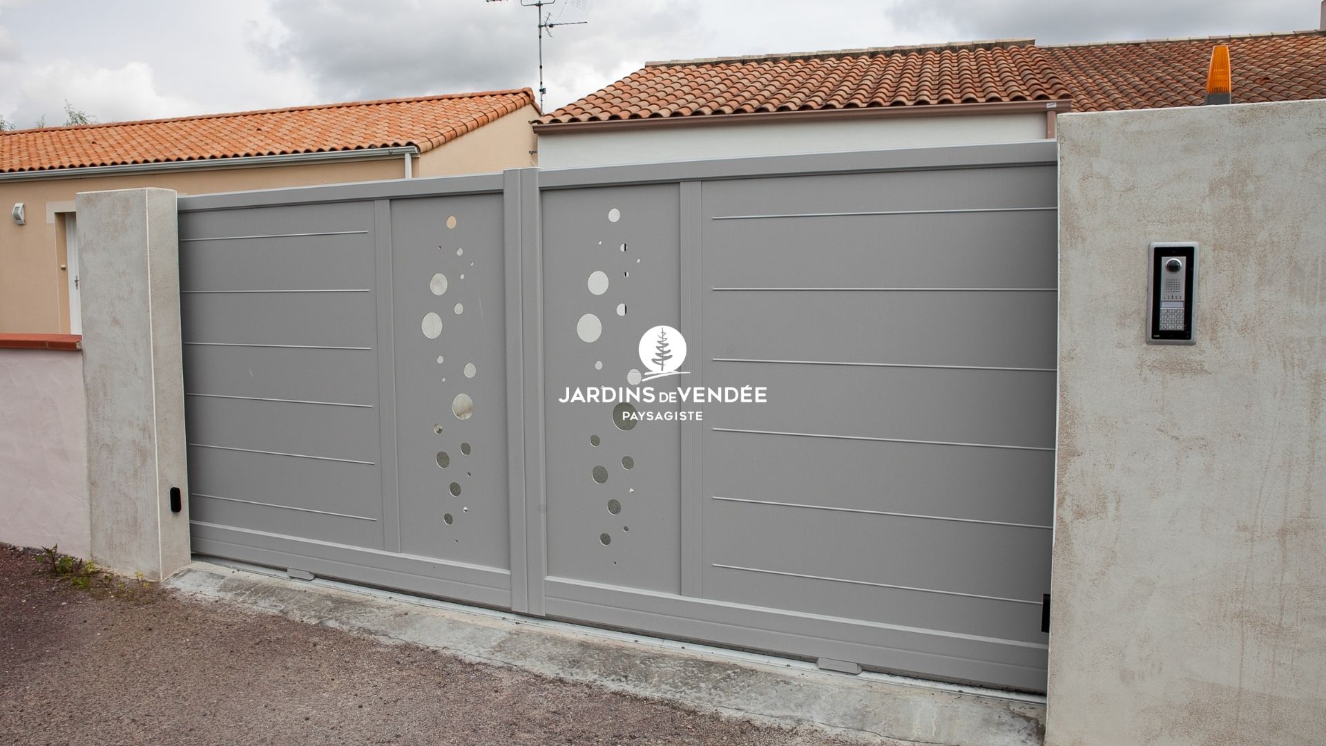 jardinsdevendee-nosrealisations-portail-aluminium16